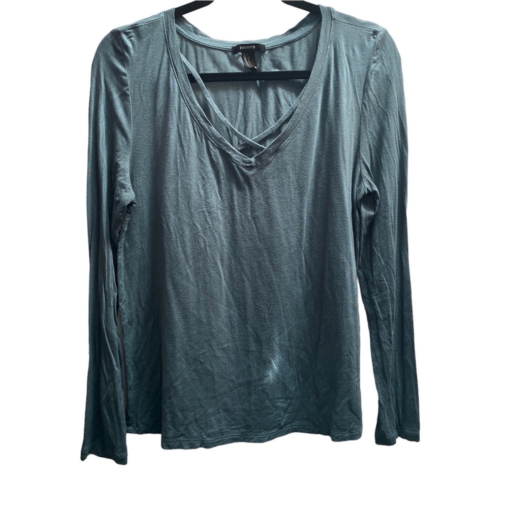 🖤5/$20 Pale Blue Criss Cross Long Sleeve Top
